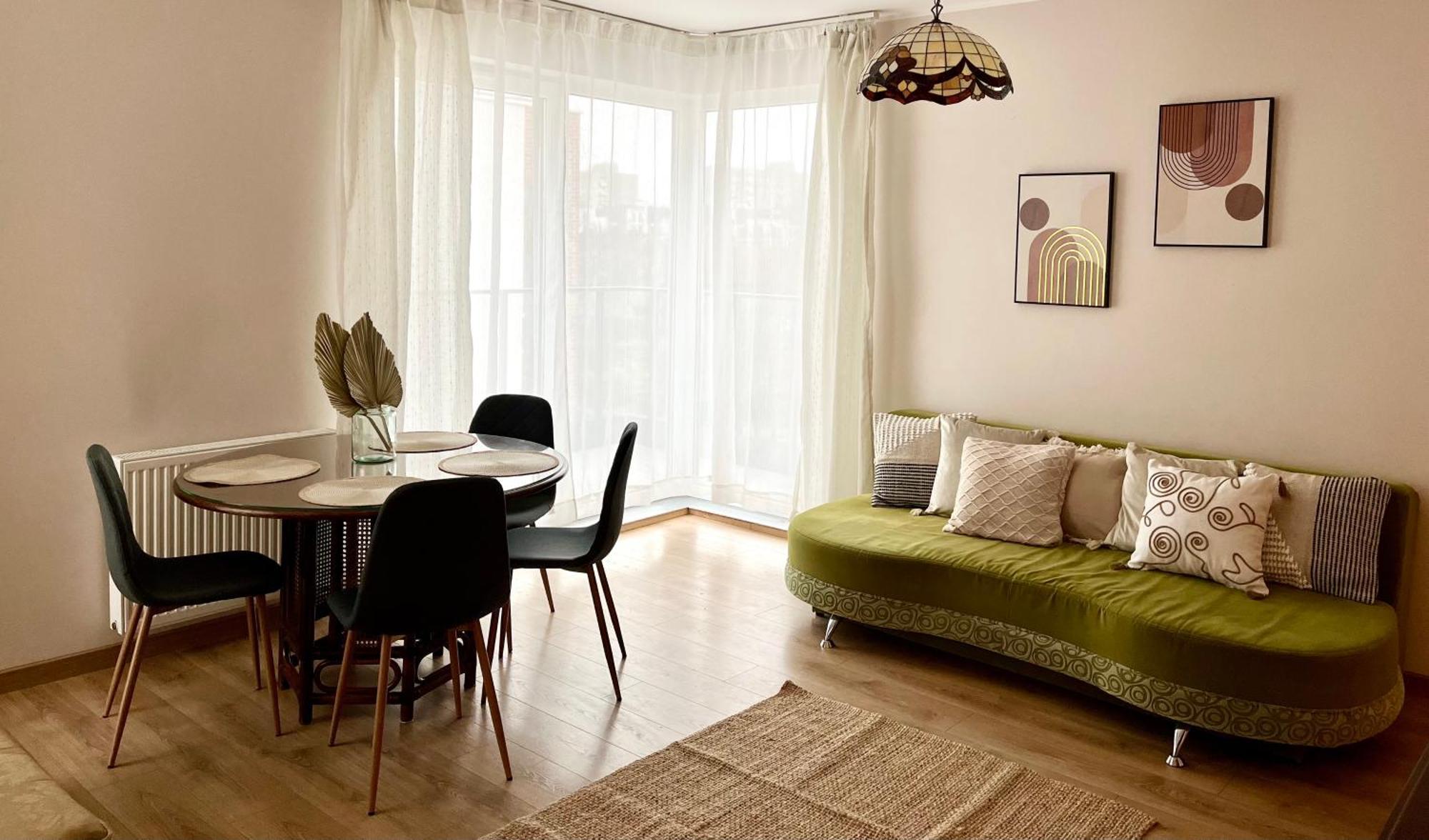 Oldtown Retro Apartment By Marina With Balcony For 6 People غدانسك المظهر الخارجي الصورة