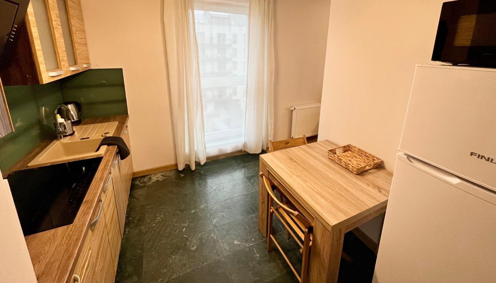 Oldtown Retro Apartment By Marina With Balcony For 6 People غدانسك المظهر الخارجي الصورة