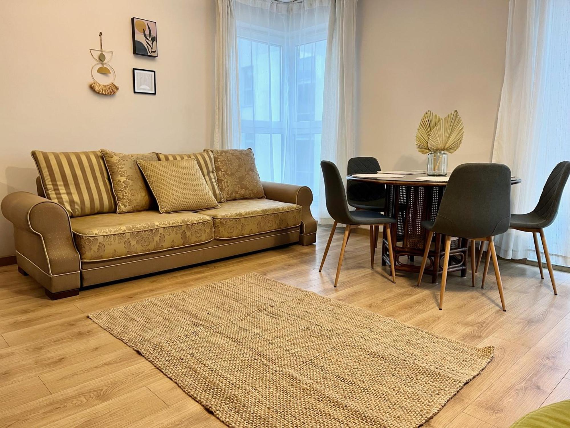 Oldtown Retro Apartment By Marina With Balcony For 6 People غدانسك المظهر الخارجي الصورة
