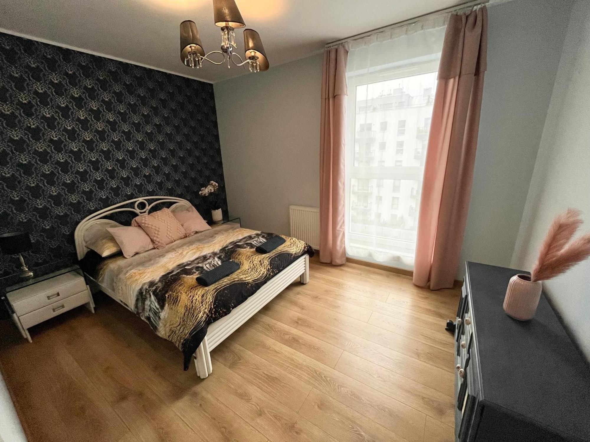 Oldtown Retro Apartment By Marina With Balcony For 6 People غدانسك المظهر الخارجي الصورة