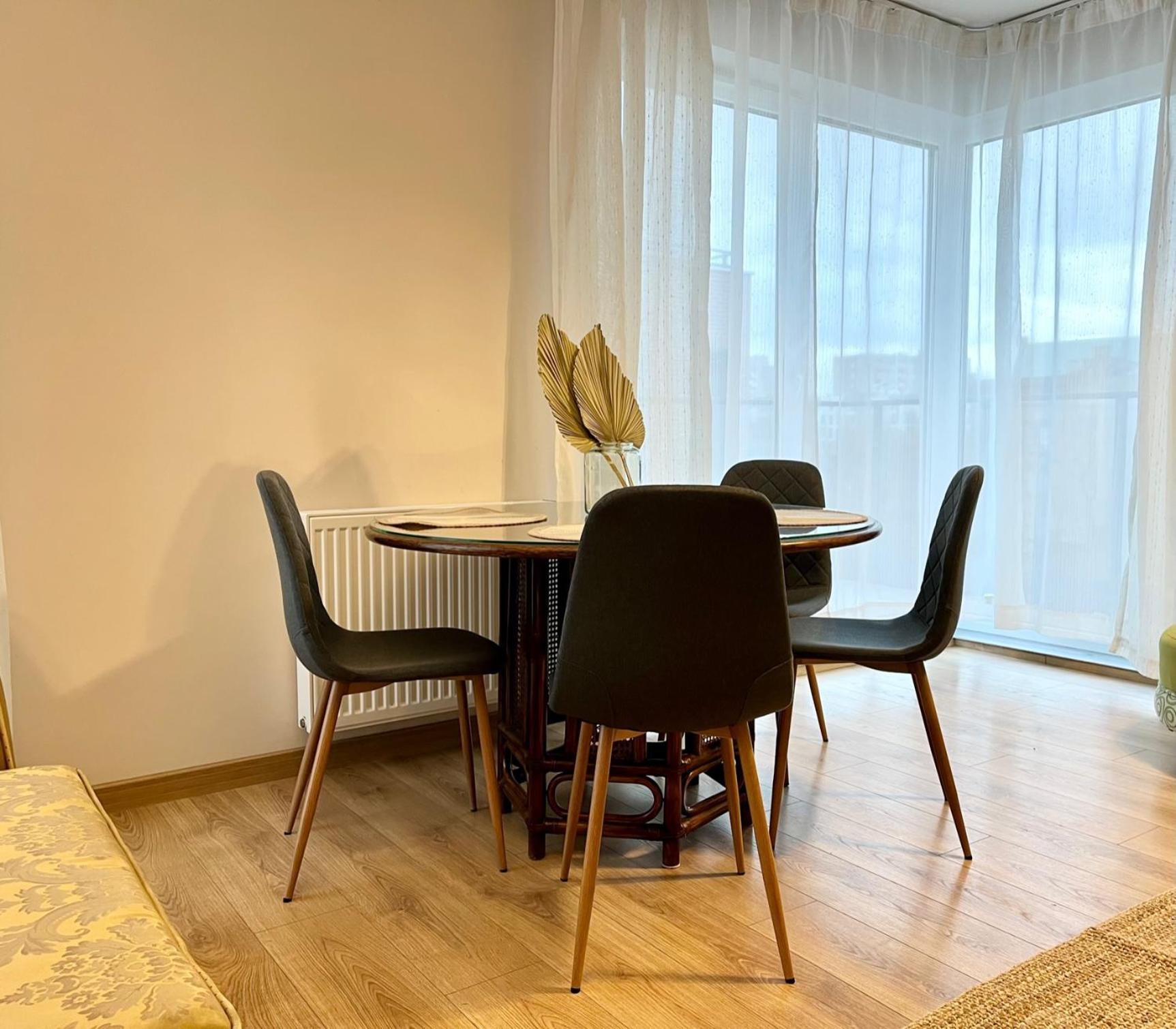 Oldtown Retro Apartment By Marina With Balcony For 6 People غدانسك المظهر الخارجي الصورة